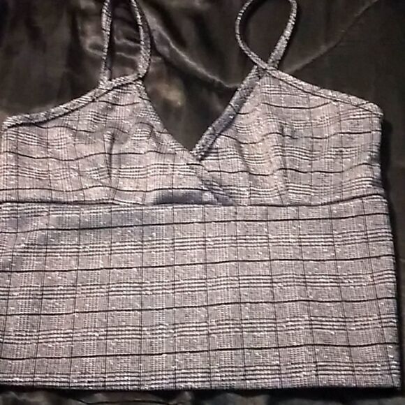 OBJEX Silver Plaid Sparkle Croptop - Picture 8 of 12